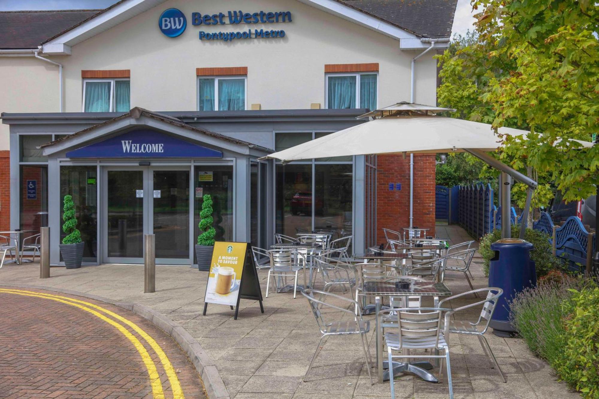 Best Western Pontypool Metro Hotel Bagian luar foto