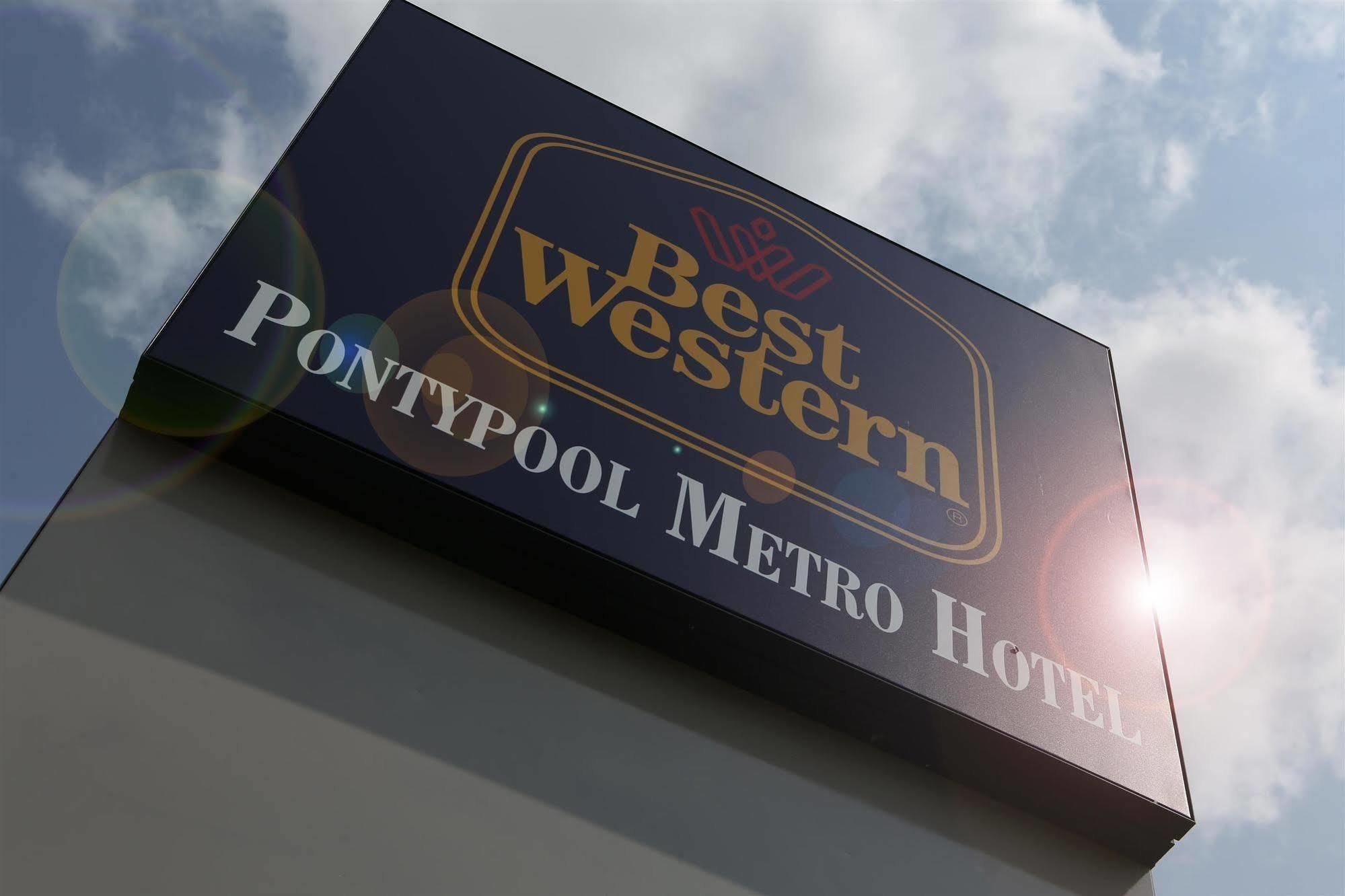 Best Western Pontypool Metro Hotel Bagian luar foto