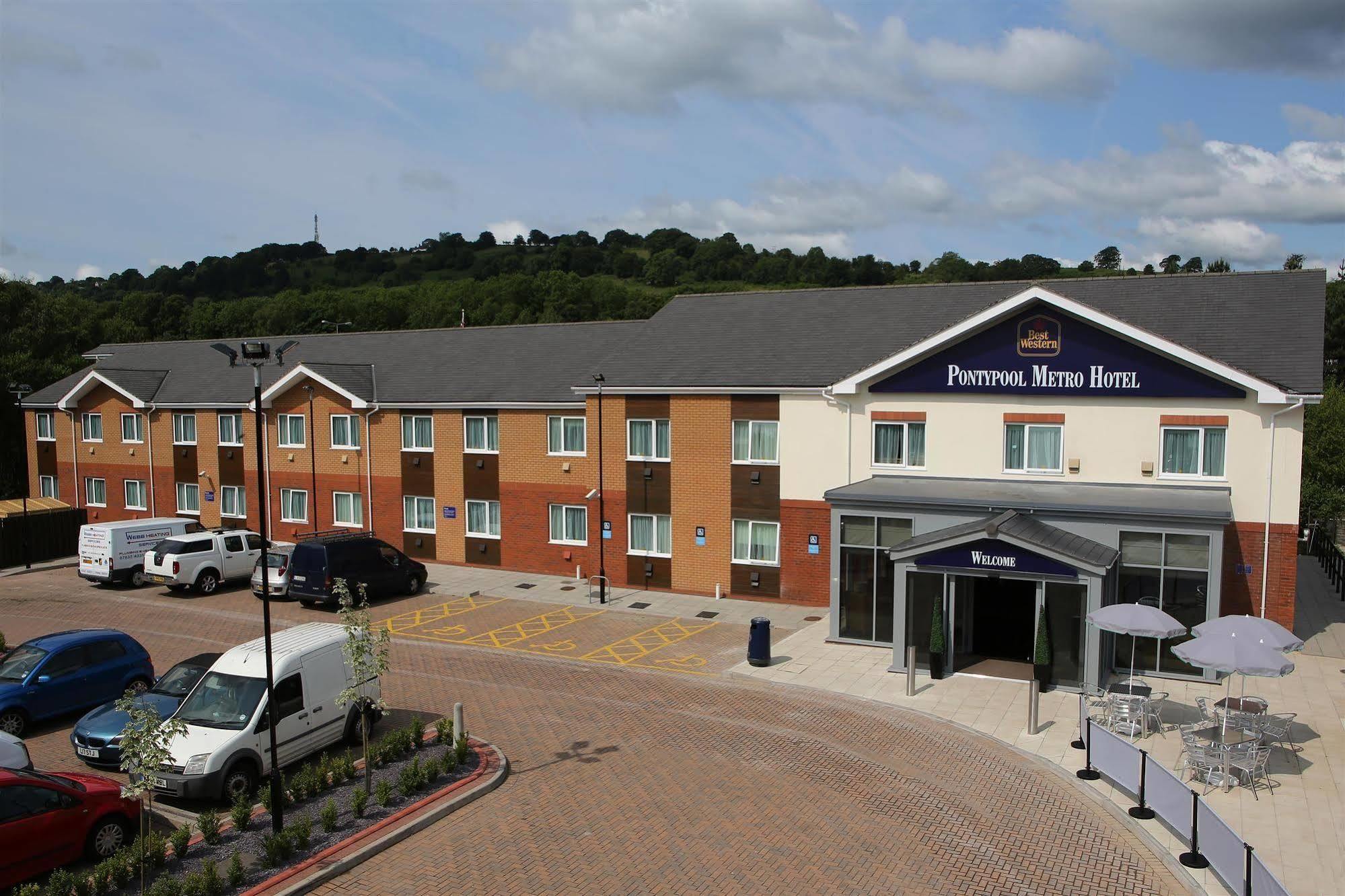Best Western Pontypool Metro Hotel Bagian luar foto