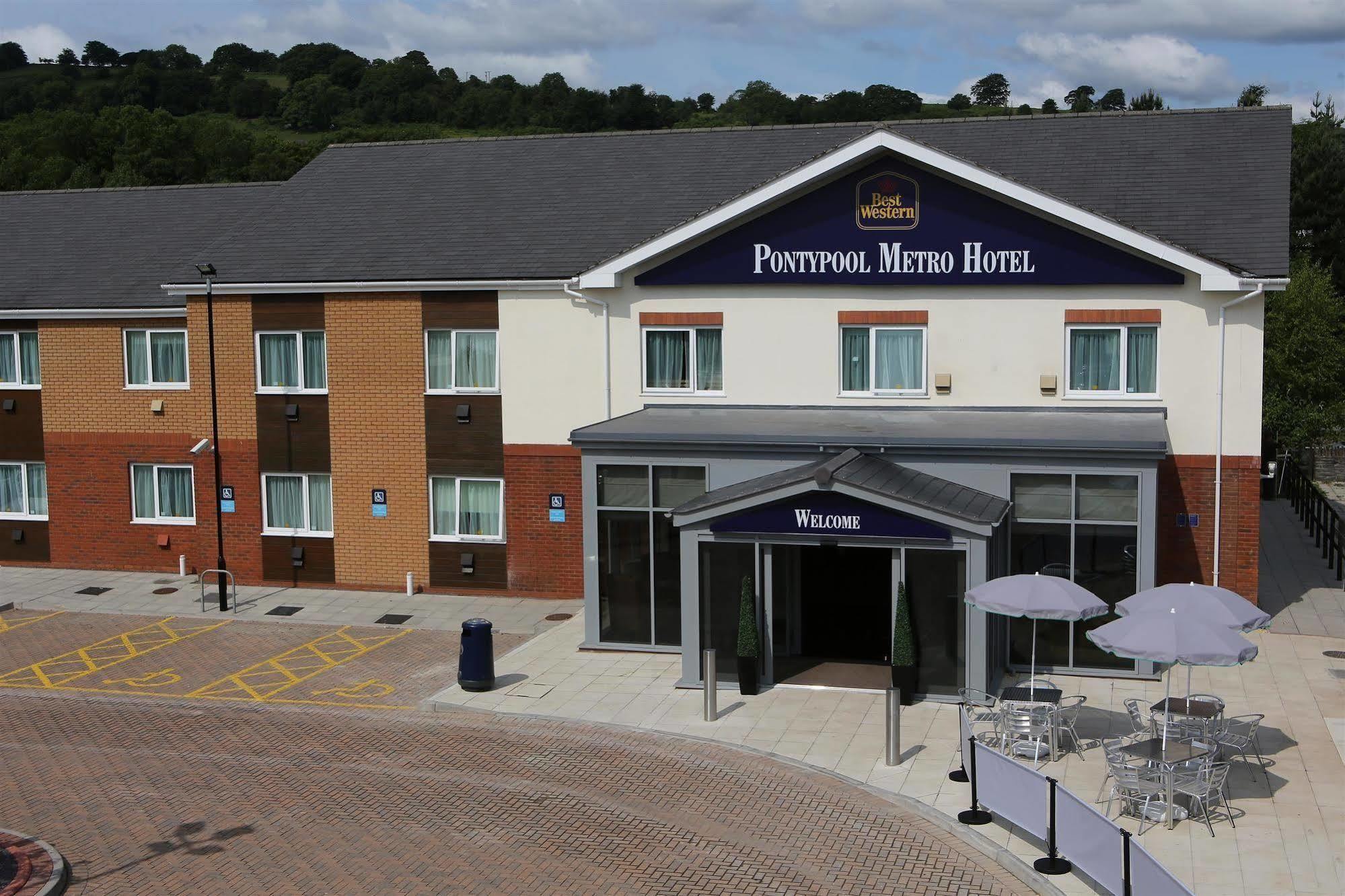 Best Western Pontypool Metro Hotel Bagian luar foto