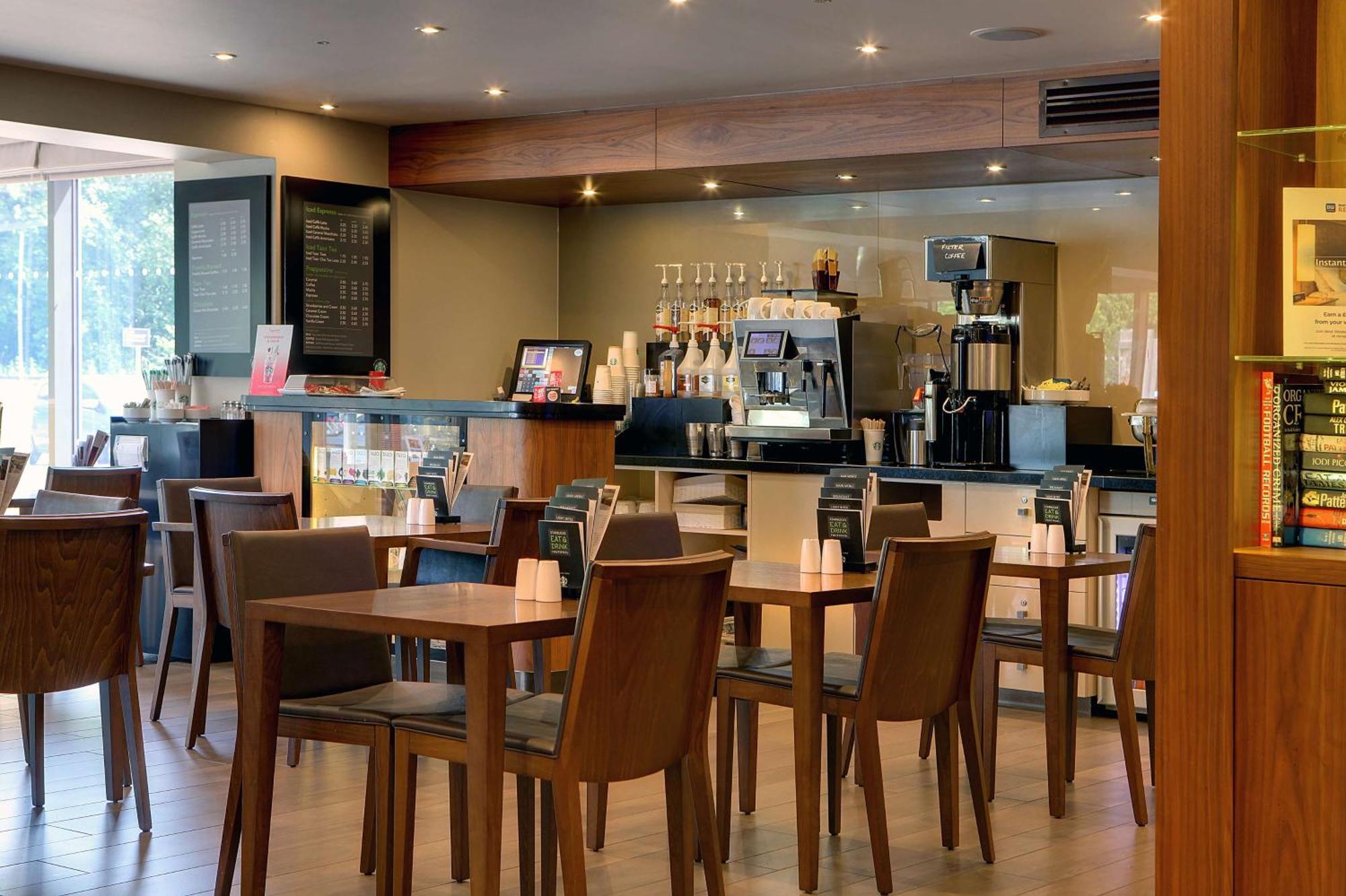 Best Western Pontypool Metro Hotel Bagian luar foto